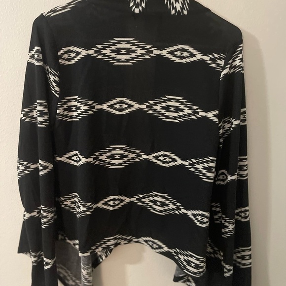 𝅺ABOUT A GIRL BLACK/CREAM SANTE FE DESIGN LIGHTWEIGHT CARDIGAN SIZE MEDIUM - Picture 2 of 2